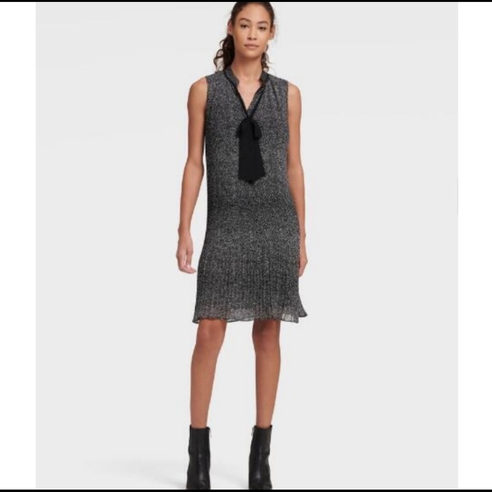 Nwt Dkny Sleeveless Pleated Black & White Tie Neck Dress Size 6